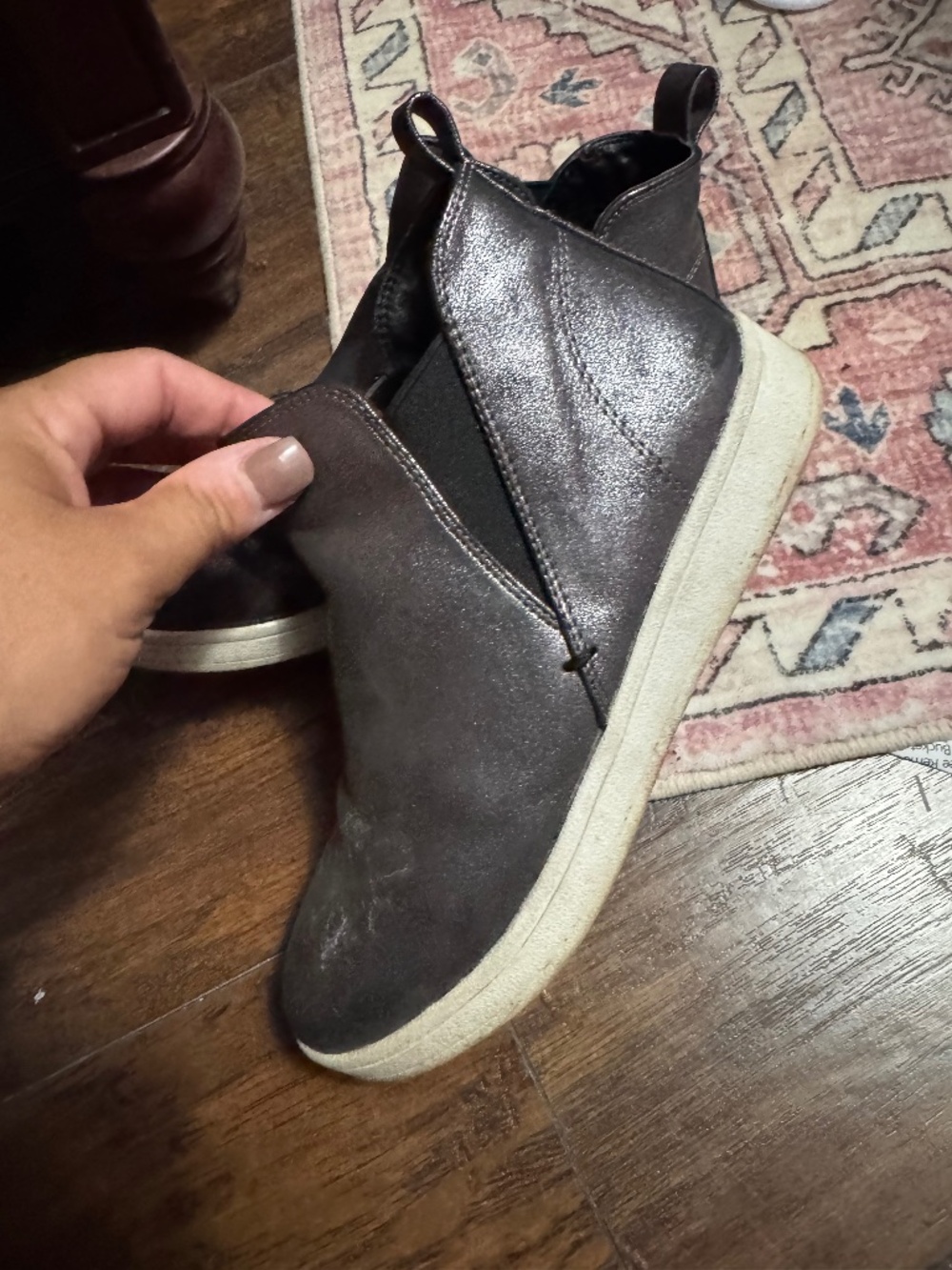 Girls shoes